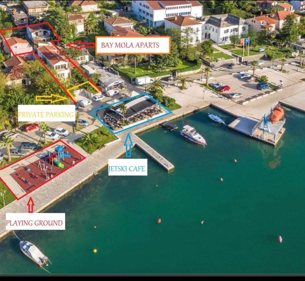 Bay Mola Aparts โกตอร์ ภายนอก รูปภาพ